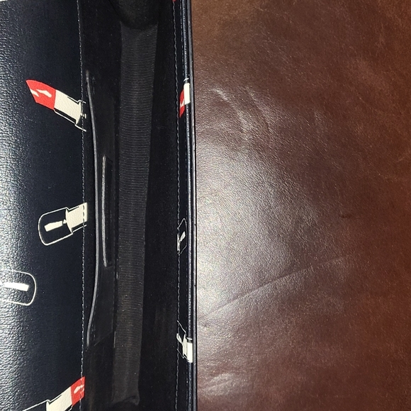 YSL Clutch - Picture 4 of 7